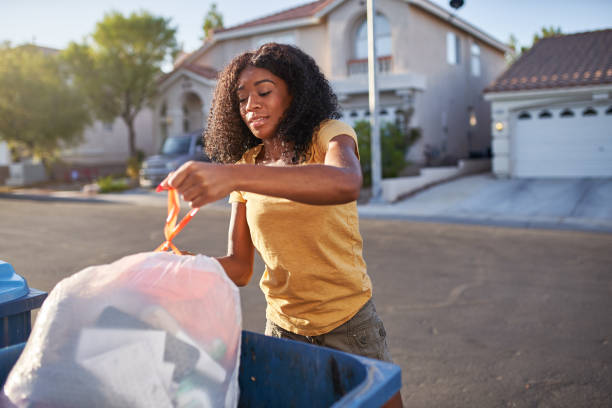 Best Basement Cleanout Services  in Massapequa, NY